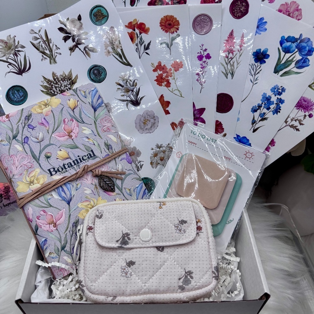 Floral Zipper Pouch & Floral theme Stationary Gift Bundle